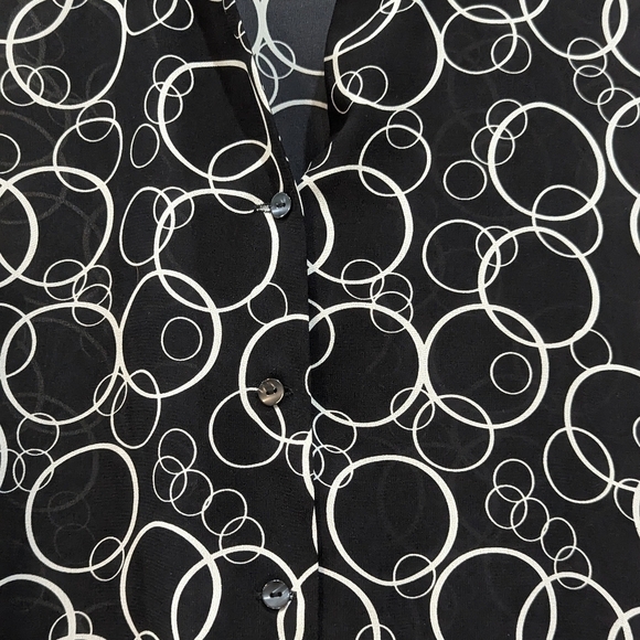 Le caviar black and white button up blouse size large - Picture 3 of 5